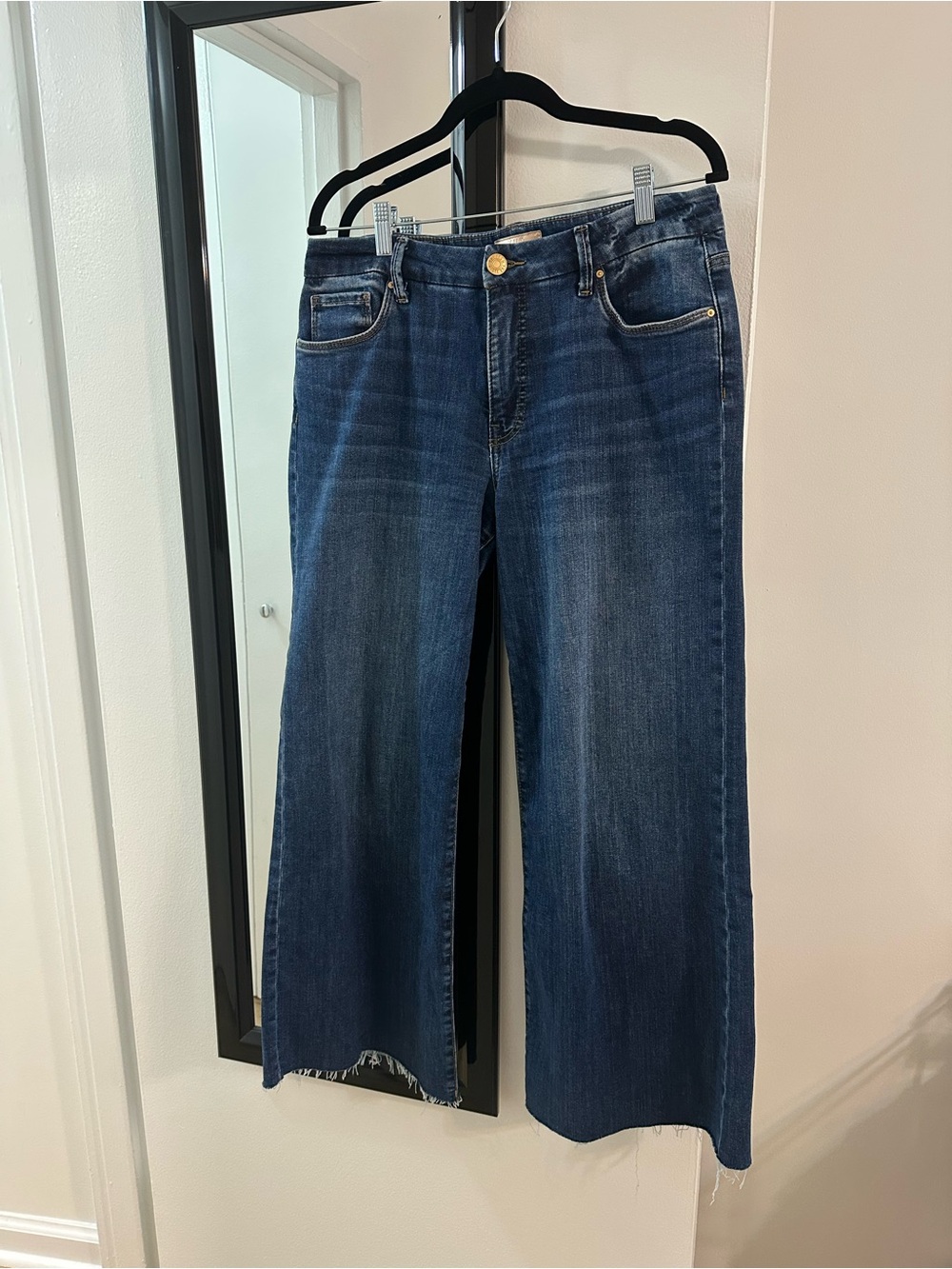 Kut from the Kloth High-Rise Wide-Leg Jeans in Dark Blue Wash - Picture 3 of 5